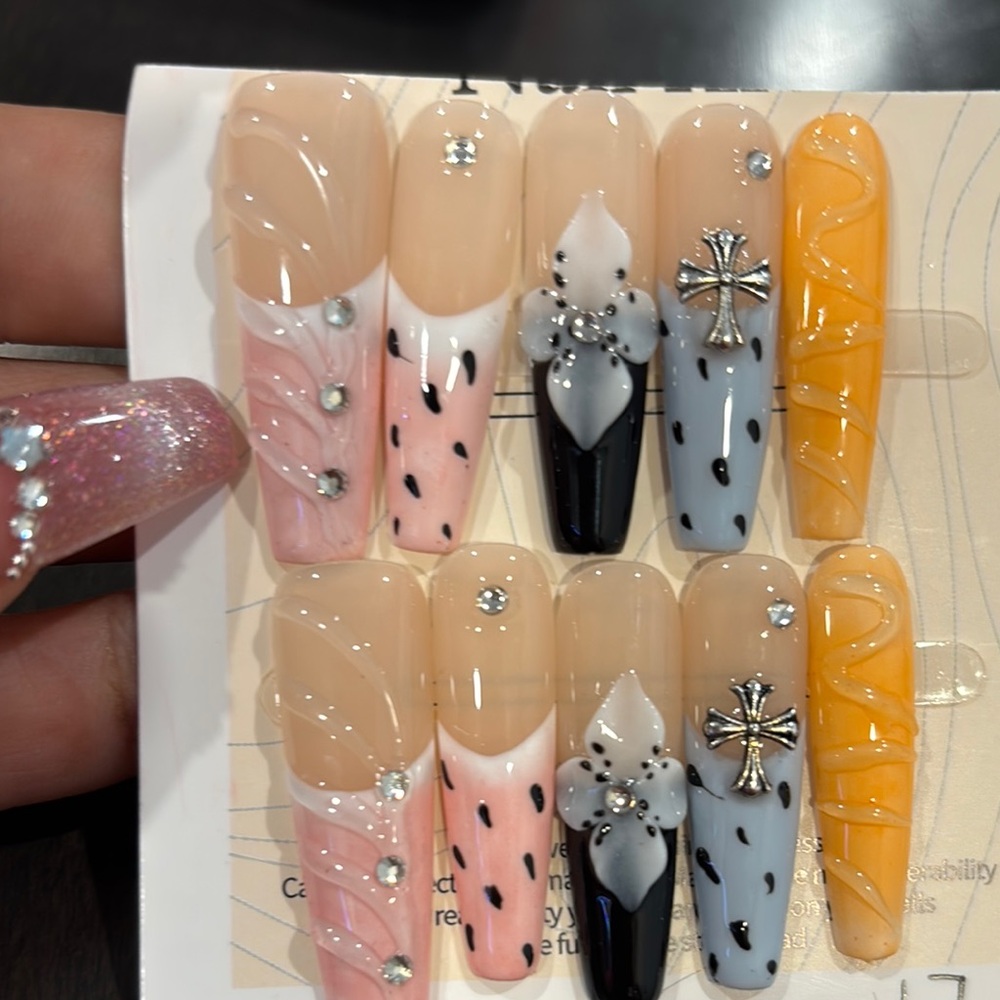 Stylish press on  Nail Set with Rhinestones